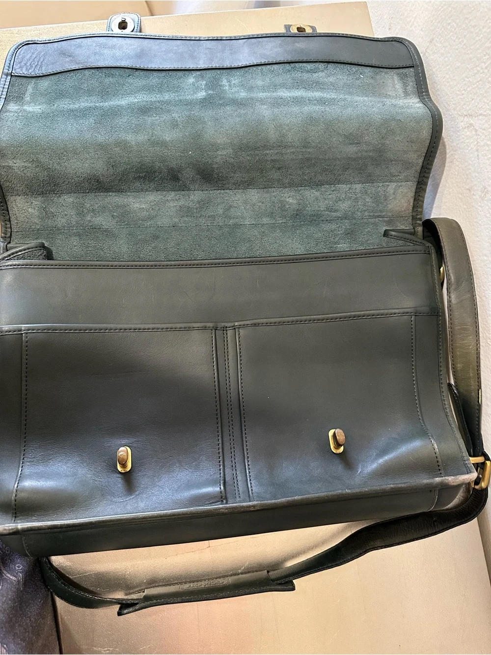 Coach vintage Men's Black Leather Briefcase with Shoulder Strap